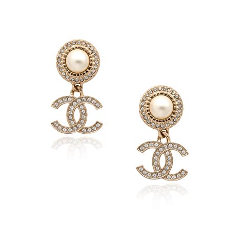 chanel runway earrings price.